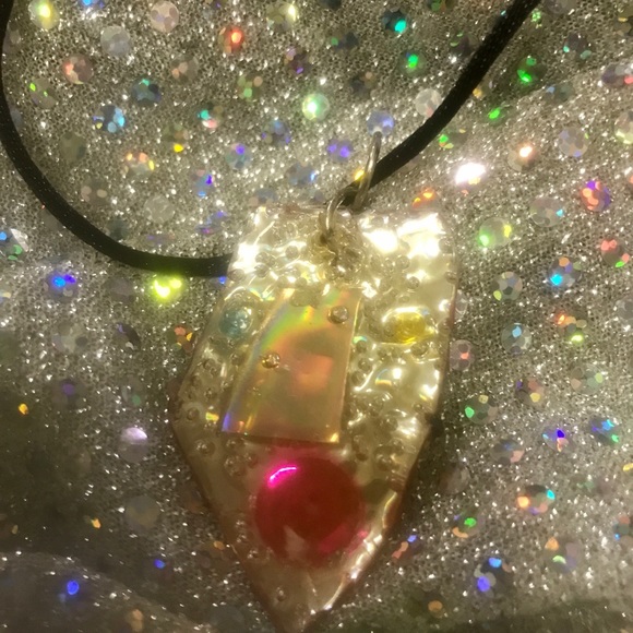 Necklace - Picture 4 of 10